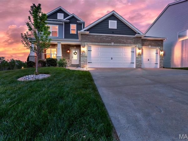 821 Grant Park Court , Wentzville, MO 63385