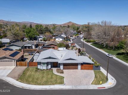 182 Rodger Circle, Sparks, NV 89431 Photo