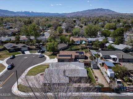 182 Rodger Circle, Sparks, NV 89431 Photo