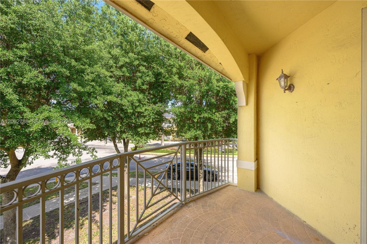 8964 W Flagler St, Unit 206, Miami, FL 33174 Photo