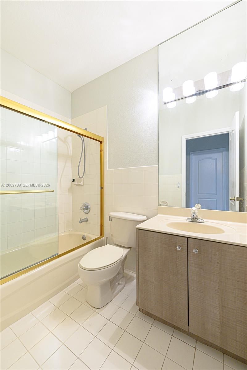 8964 W Flagler St, Unit 206, Miami, FL 33174 Photo