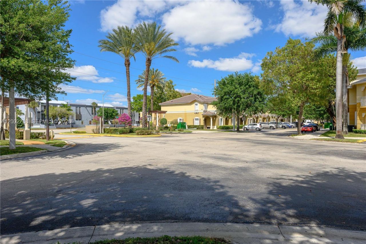 8964 W Flagler St, Unit 206, Miami, FL 33174 Photo