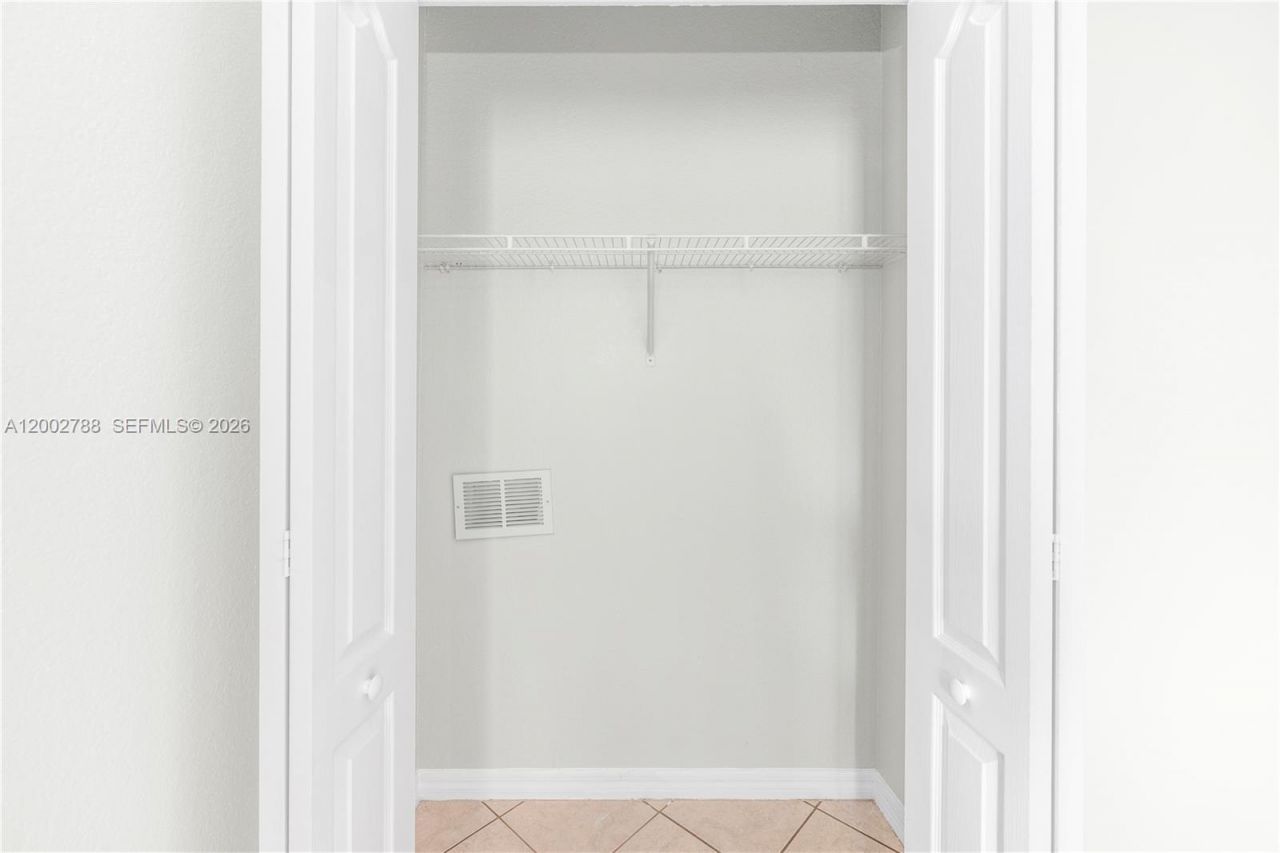 8964 W Flagler St, Unit 206, Miami, FL 33174 Photo