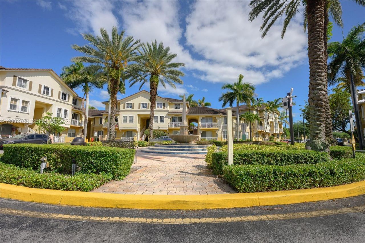 8964 W Flagler St, Unit 206, Miami, FL 33174 Photo