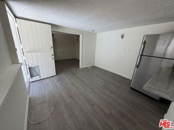 332 15th Place, Unit Lower, Manhattan Beach, CA 90266