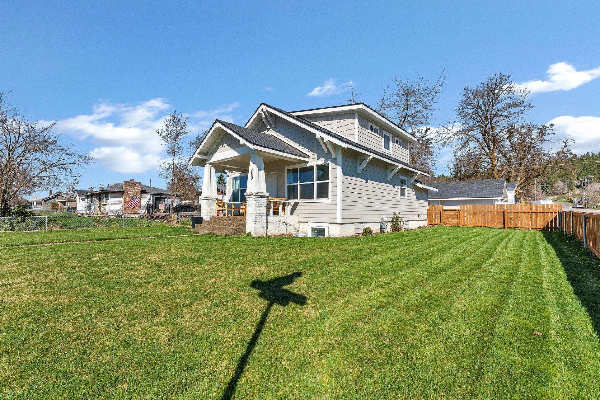 4323 E Cleveland Ave primary photo