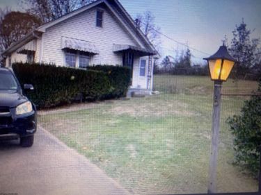 4564 S calhoun Highway, Grantsville, WV 26147