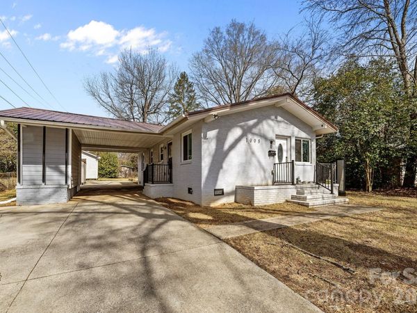 1008 Clanton Road , Charlotte, NC 28217