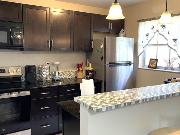 1137 South Drive, Unit B, Delray Beach, FL 33445