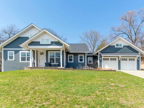 8610 Lakeshore DRIVE, Pleasant Prairie, WI 53158