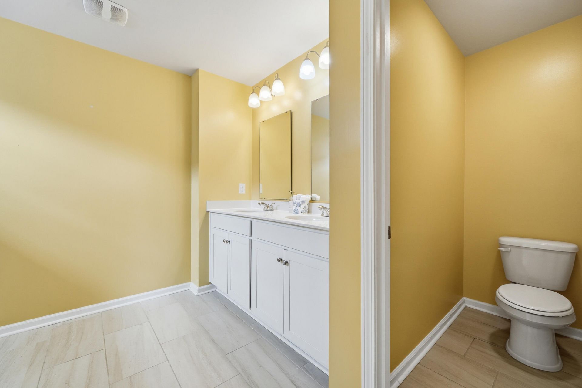 1067 Sago Palm Court Photo 27