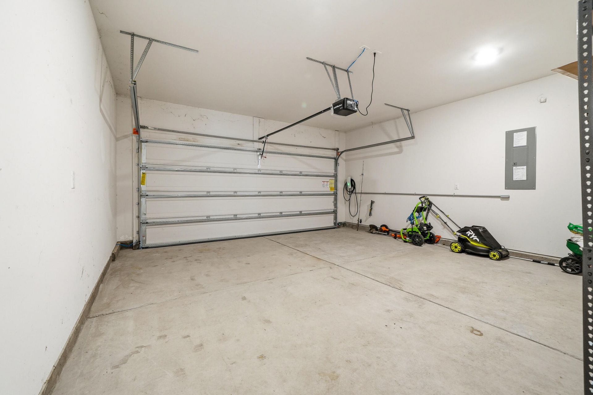 1067 Sago Palm Court Photo 37