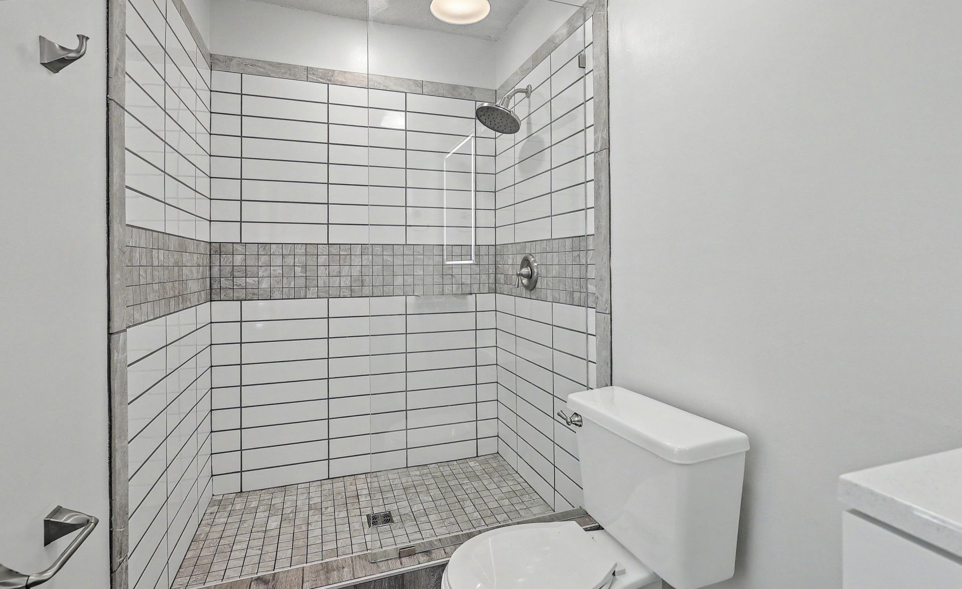 109 Mapperton Court Photo 26