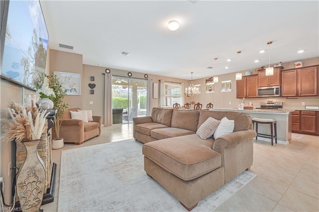 3273 Apple Blossom Dr, Alva, FL 33920 Photo