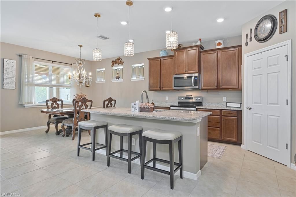 3273 Apple Blossom Dr, Alva, FL 33920 Photo