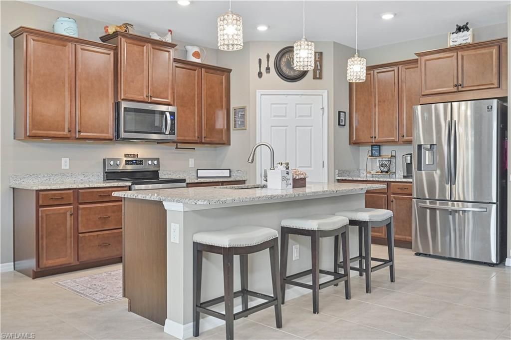 3273 Apple Blossom Dr, Alva, FL 33920 Photo