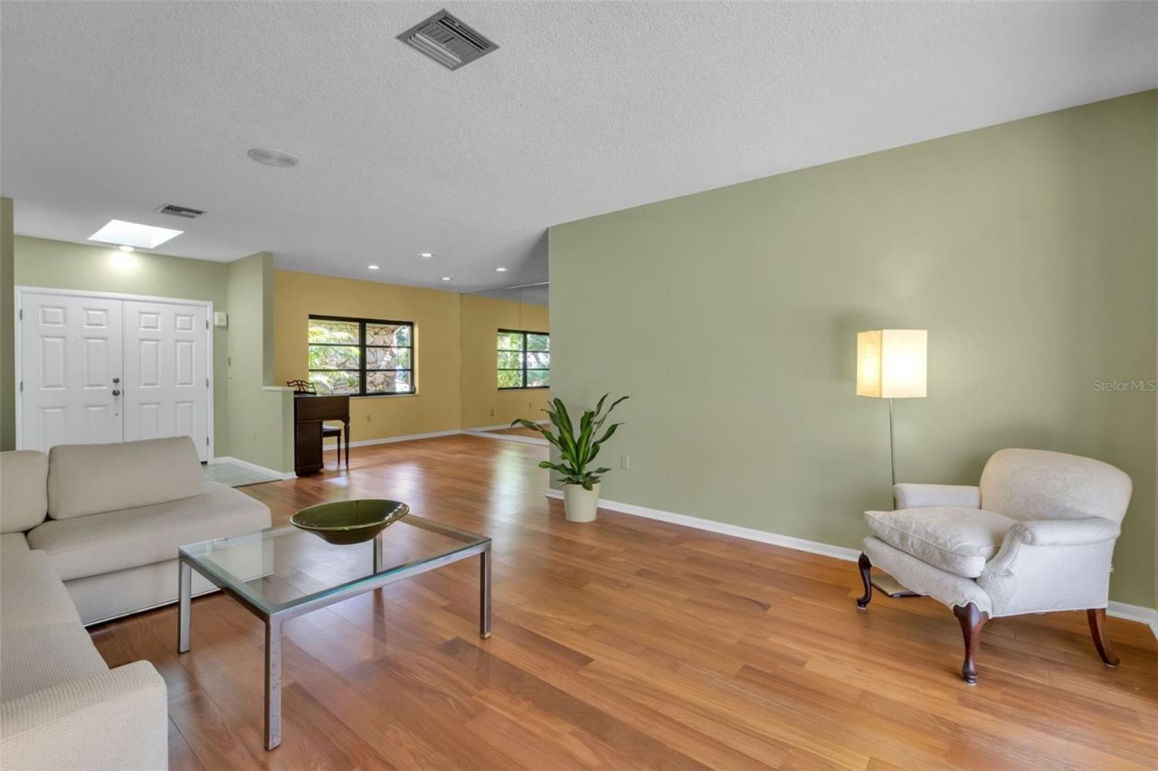 1732 Pine Harrier Circle, Sarasota, FL 34231 Photo