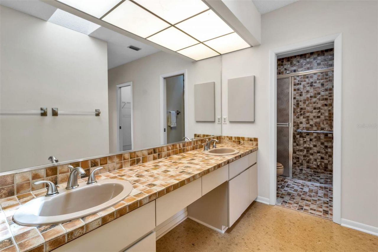 1732 Pine Harrier Circle, Sarasota, FL 34231 Photo