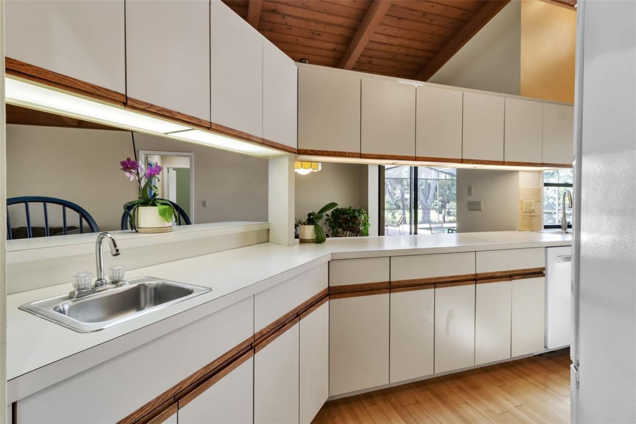 1732 Pine Harrier Circle, Sarasota, FL 34231 Photo