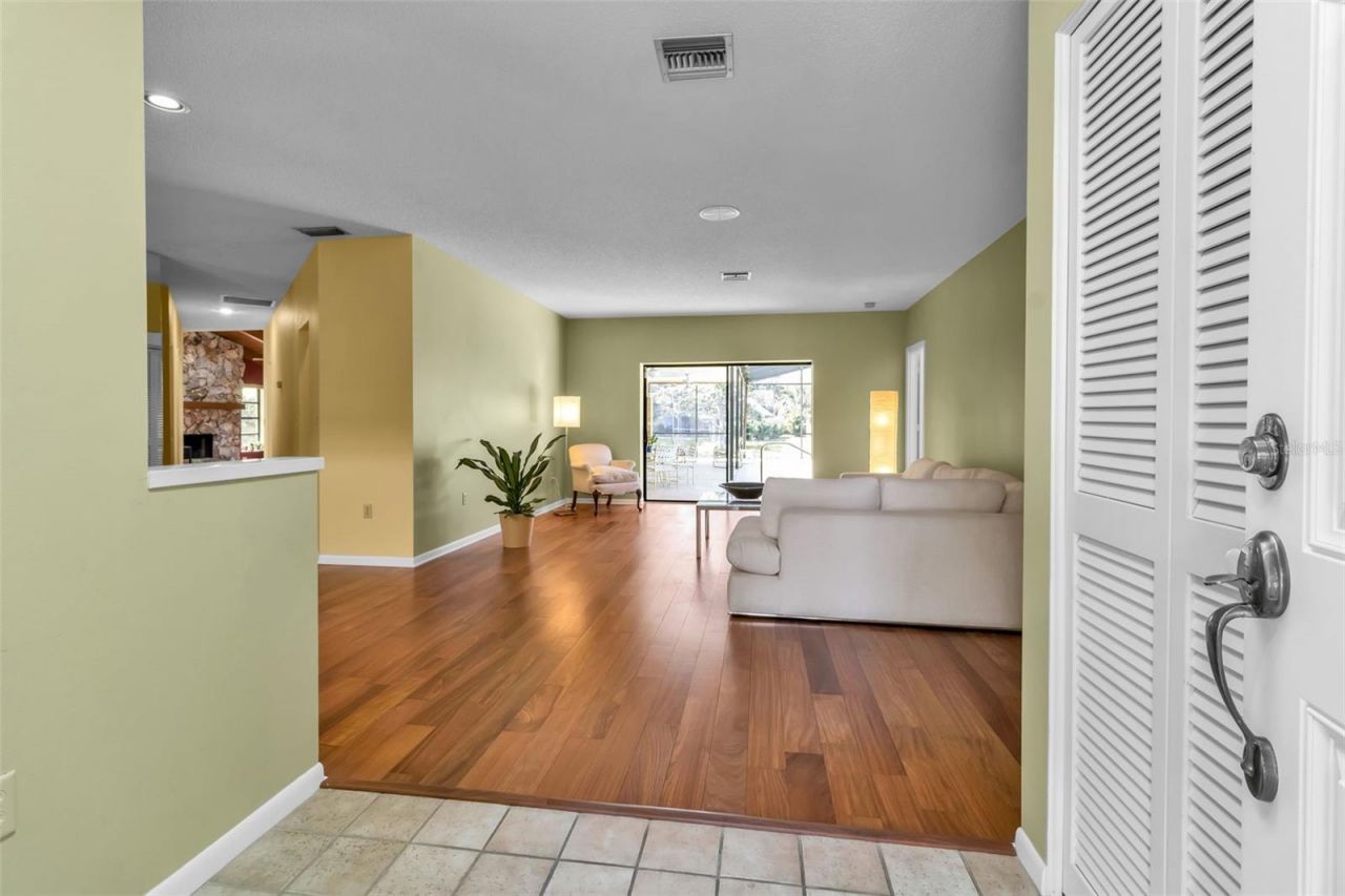 1732 Pine Harrier Circle, Sarasota, FL 34231 Photo