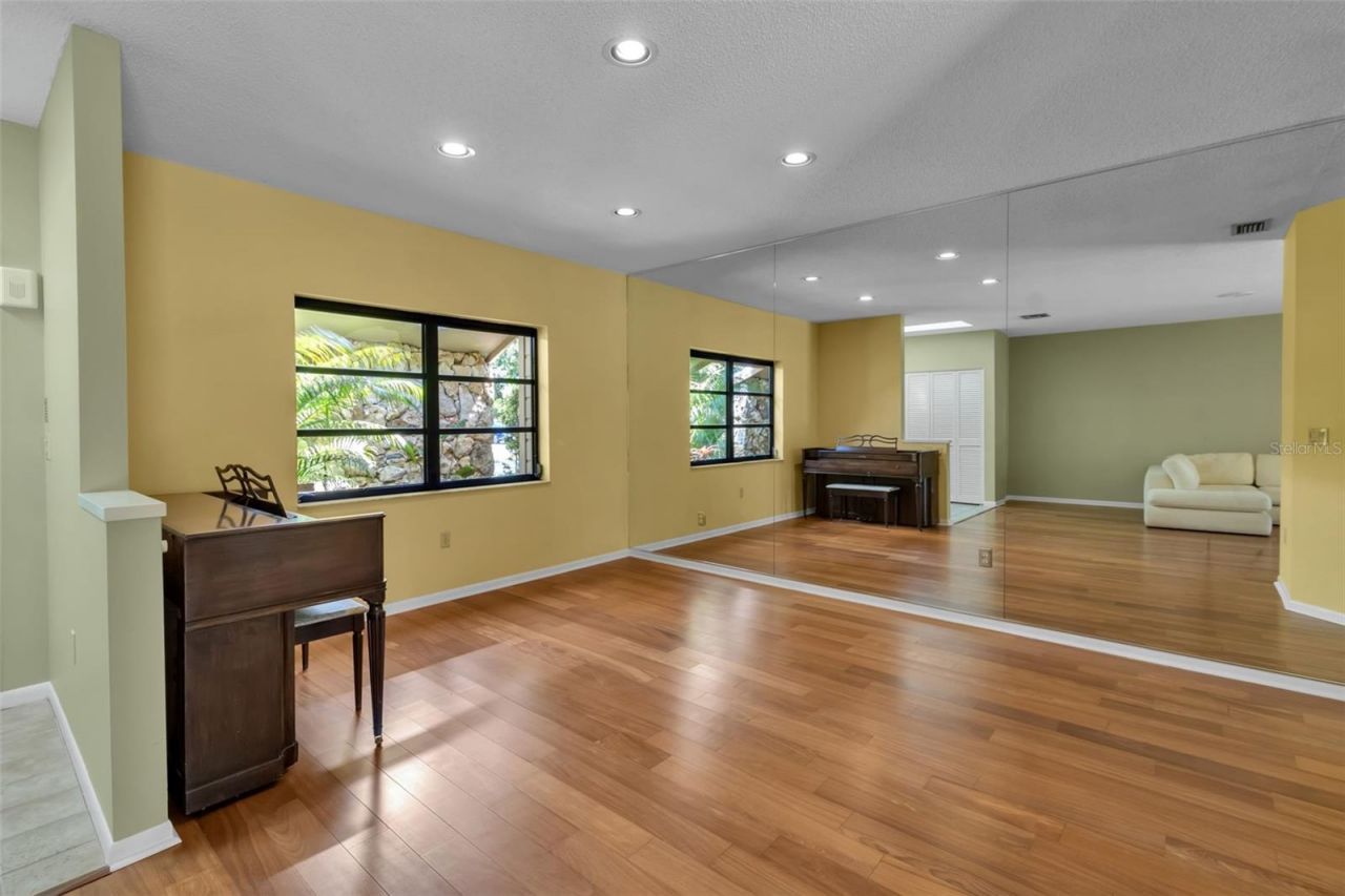 1732 Pine Harrier Circle, Sarasota, FL 34231 Photo