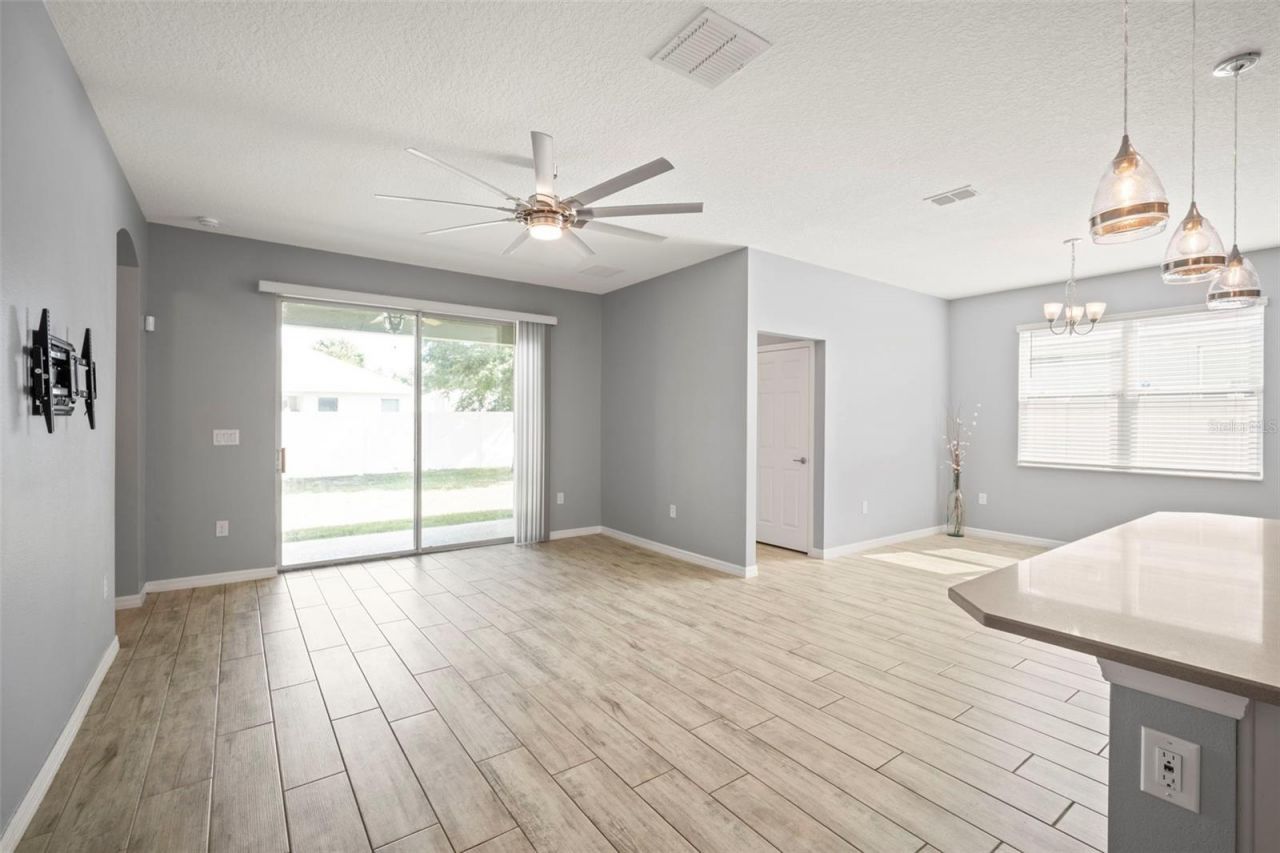 3261 Bethpage Loop, Mount Dora, FL 32757 Photo