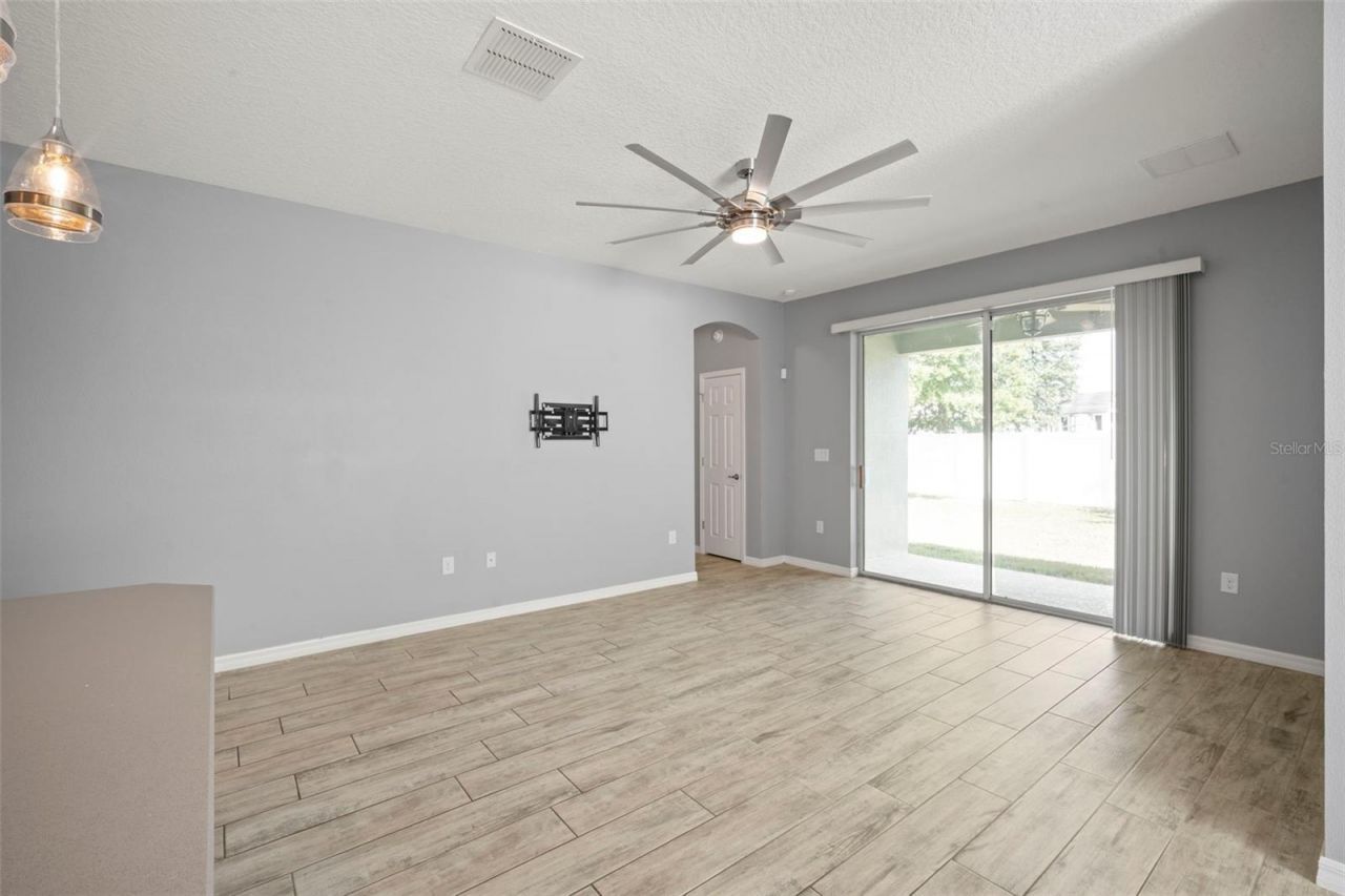 3261 Bethpage Loop, Mount Dora, FL 32757 Photo