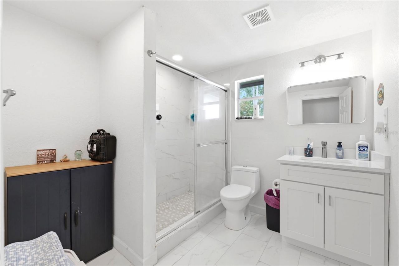 19003 Cedar Lane, Lutz, FL 33548 Photo