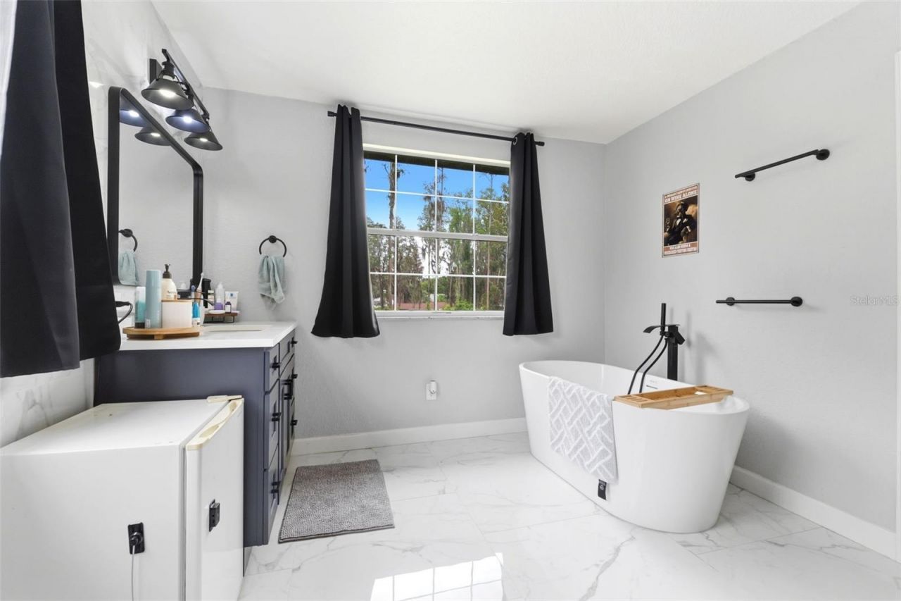 19003 Cedar Lane, Lutz, FL 33548 Photo