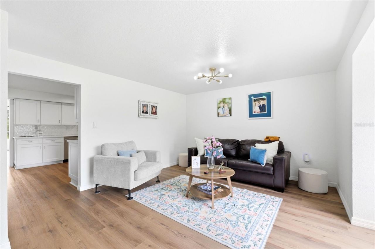 19003 Cedar Lane, Lutz, FL 33548 Photo