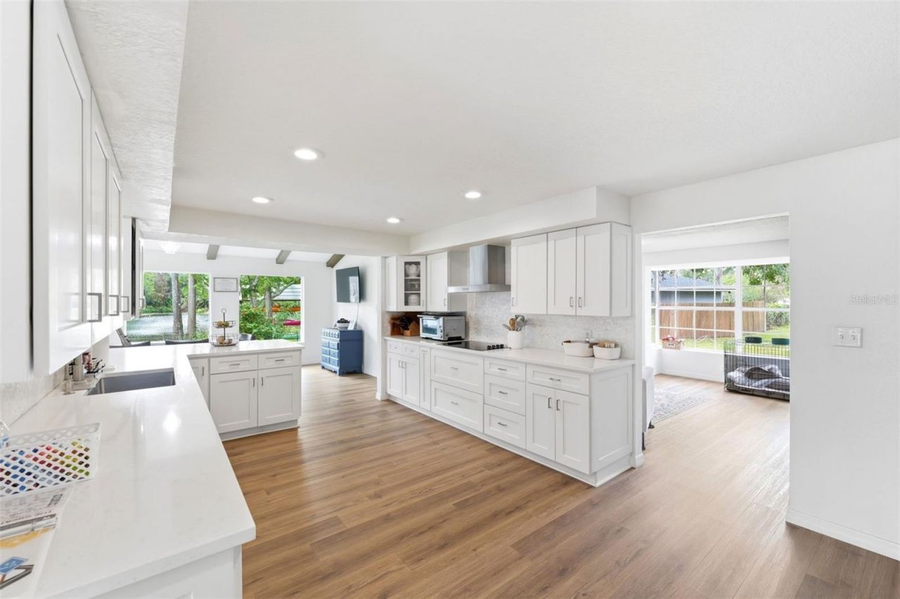 19003 Cedar Lane, Lutz, FL 33548 Photo