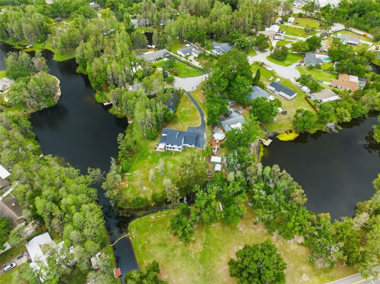 19003 Cedar Lane, Lutz, FL 33548 Photo