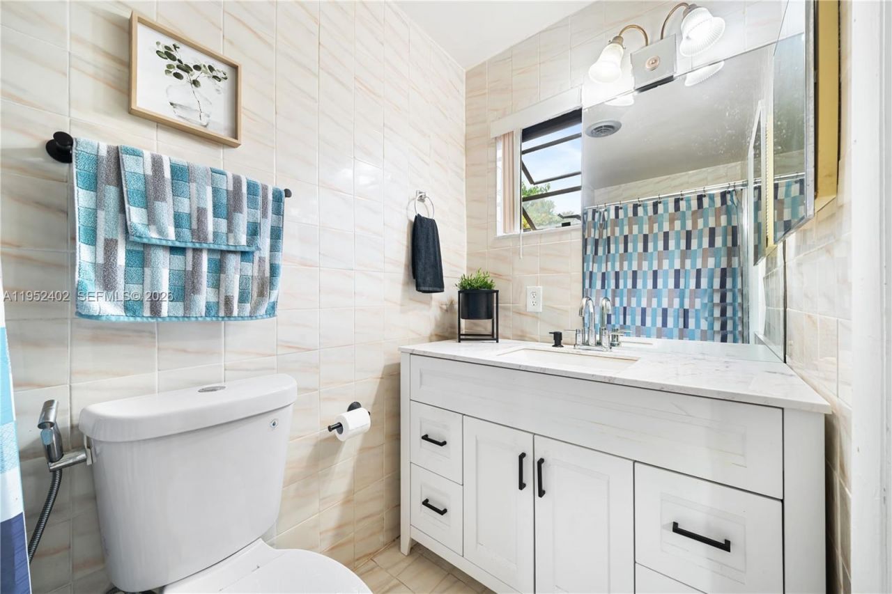 9590 SW 51st Ter, Miami, FL 33165 Photo