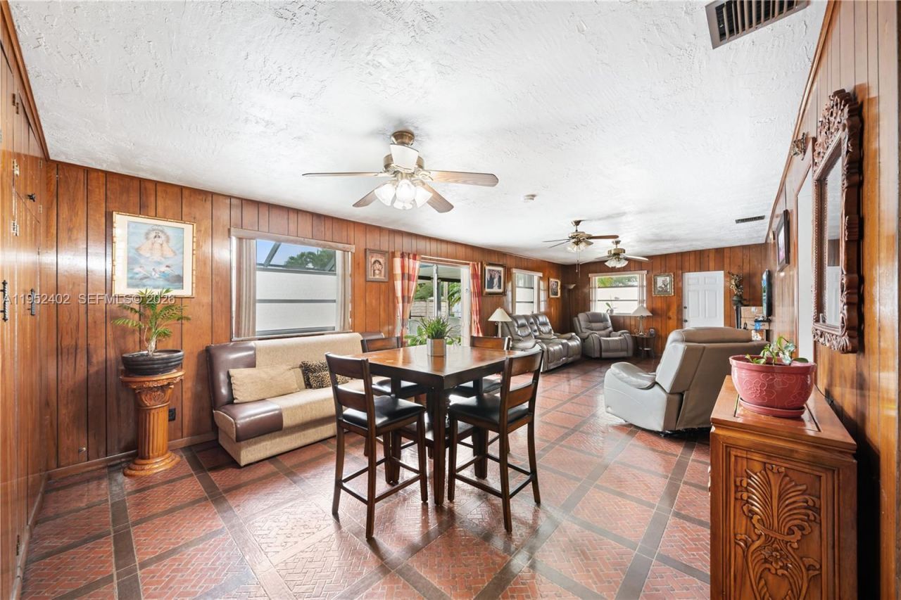 9590 SW 51st Ter, Miami, FL 33165 Photo