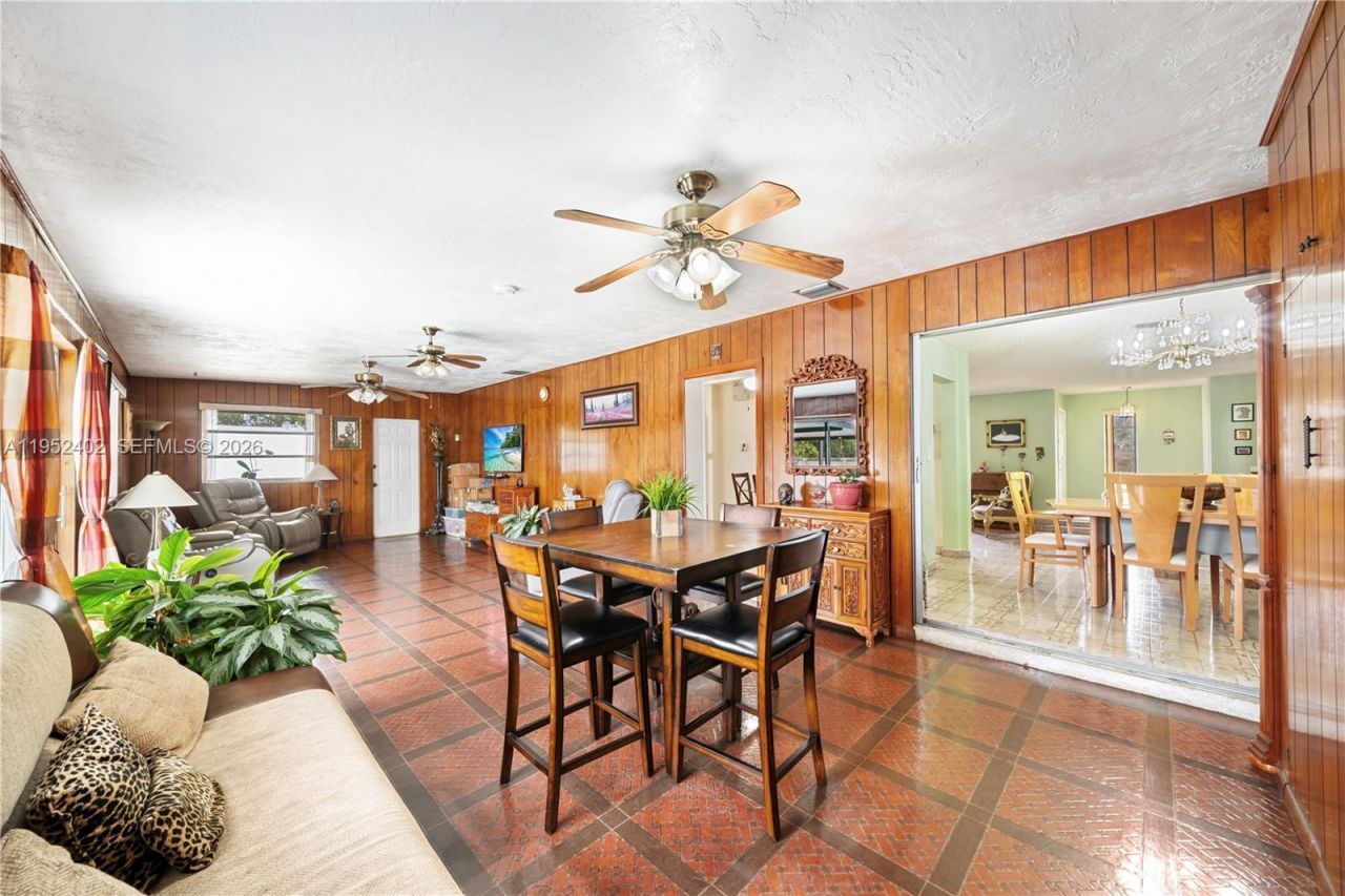 9590 SW 51st Ter, Miami, FL 33165 Photo