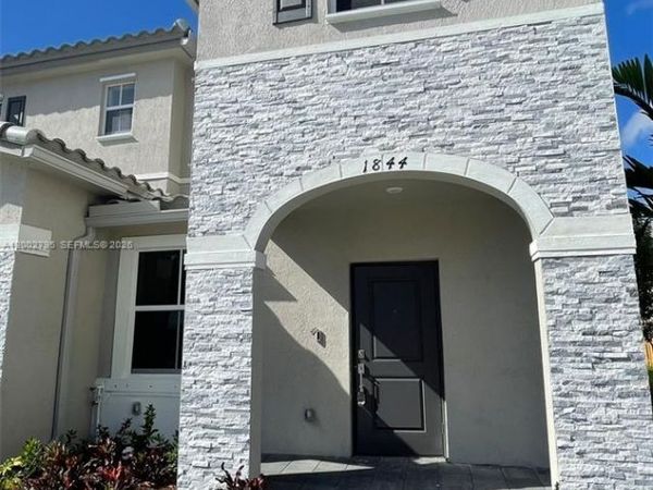1844 SE 27th Rd, Homestead, FL 33035
