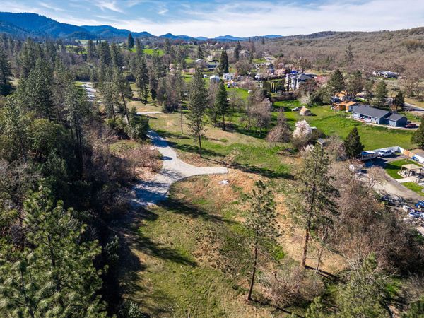 5009 Lane Creek Road, Unit Parcel 3, Central Point, OR 97502