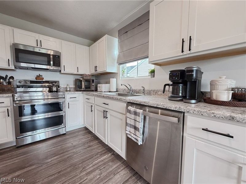 2670 Himelrigh Boulevard, Barberton, OH 44203 Photo 10