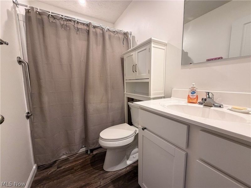 2670 Himelrigh Boulevard, Barberton, OH 44203 Photo 21