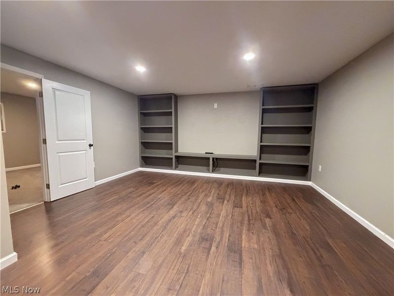 2670 Himelrigh Boulevard, Barberton, OH 44203 Photo 24