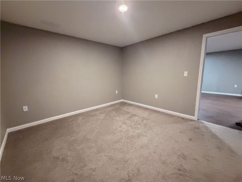 2670 Himelrigh Boulevard, Barberton, OH 44203 Photo 29