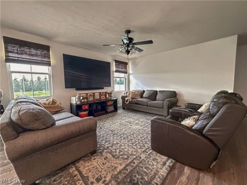 2670 Himelrigh Boulevard, Barberton, OH 44203 Photo 4