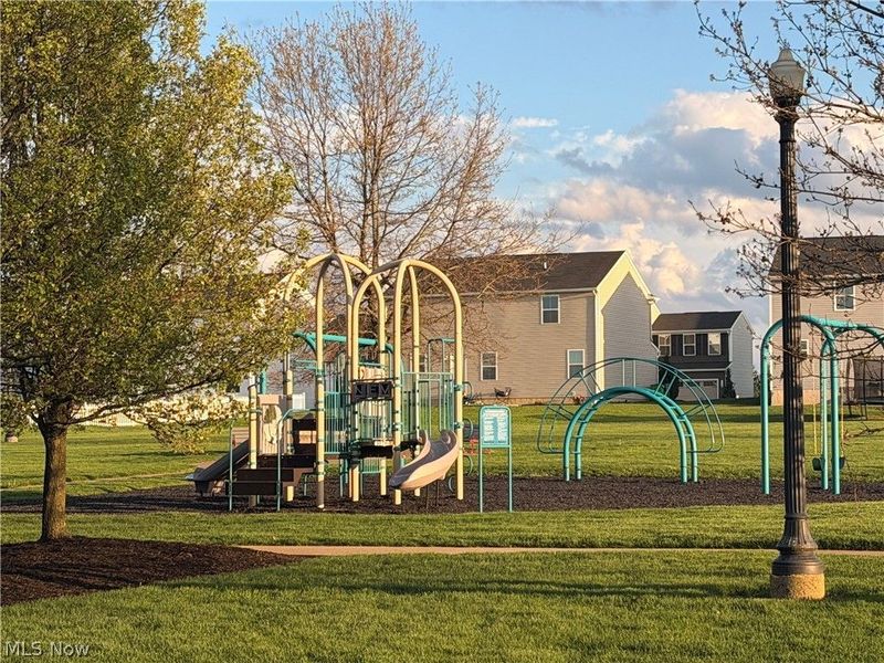 2670 Himelrigh Boulevard, Barberton, OH 44203 Photo 46