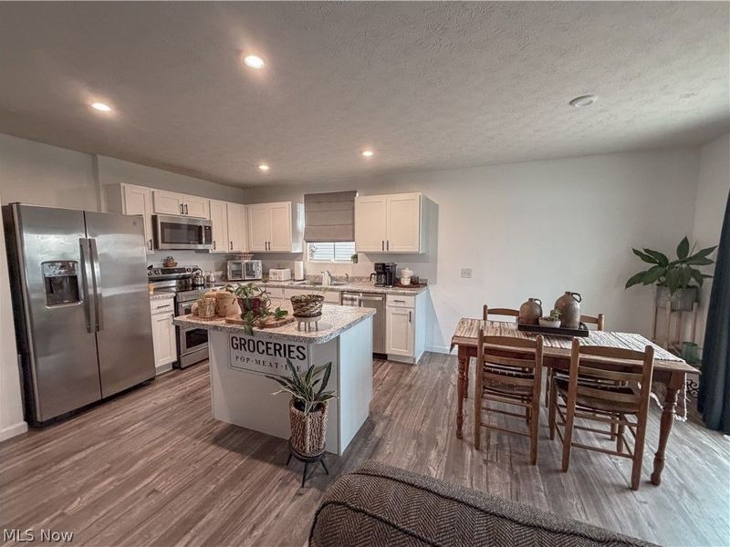 2670 Himelrigh Boulevard, Barberton, OH 44203 Photo 7