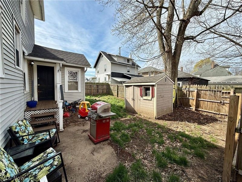 111 9th Street NE, Massillon, OH 44646 Photo 2