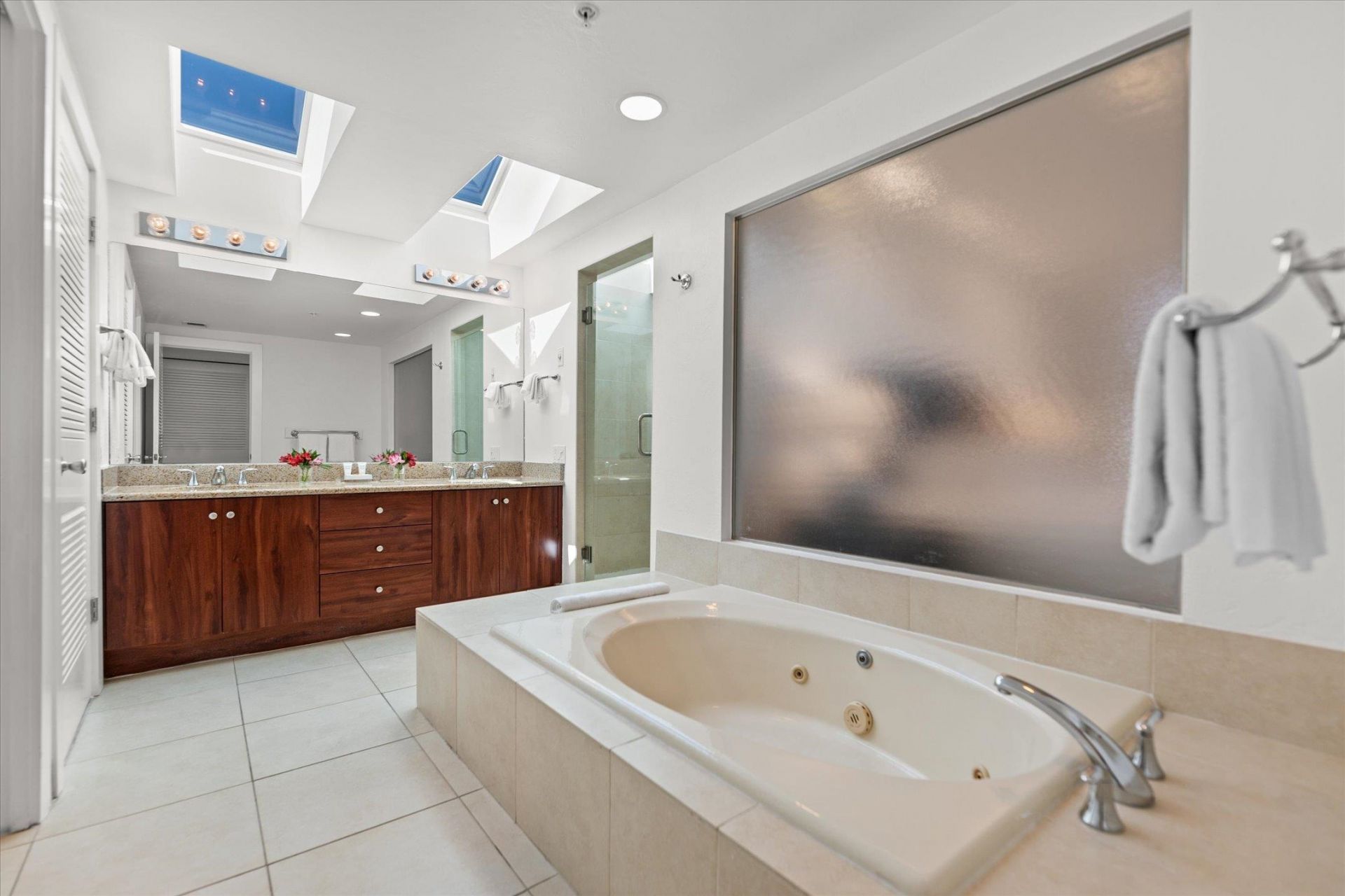 1635 Lands End Vlg, Unit 1635, Captiva, FL 33924 Photo