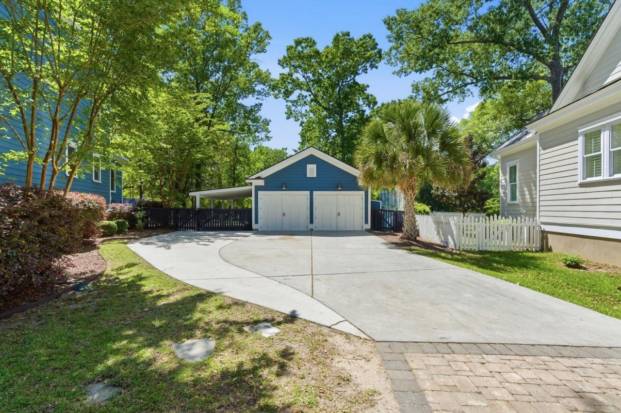 1505 Lindsey Creek Drive Photo 4