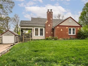 641 NE 42nd Street, Kansas City, MO 64116