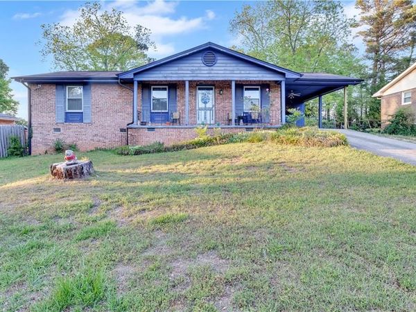 2568 Burkshire Road, Ellenwood, GA 30294