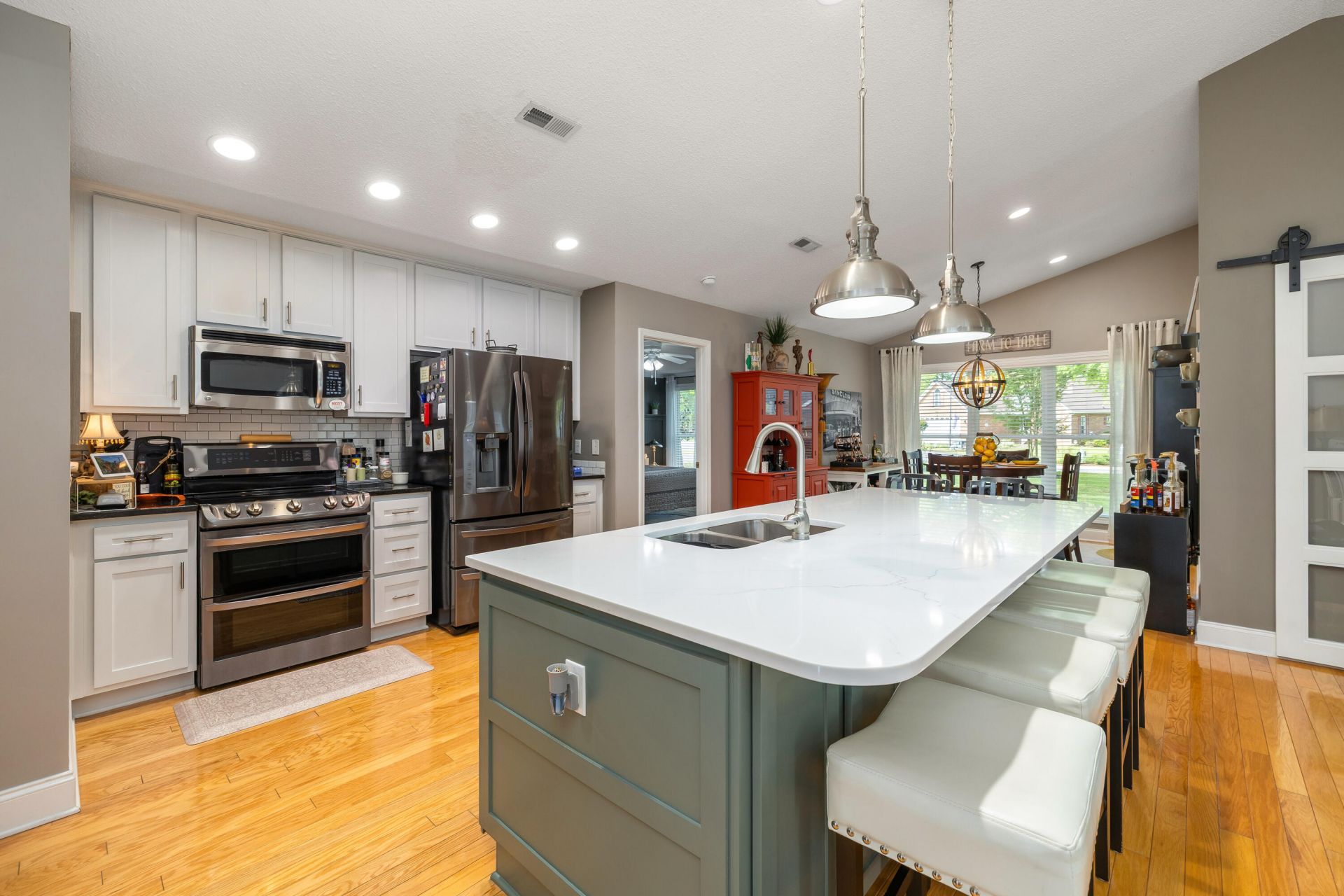 505 Oak Hill Drive Photo 21